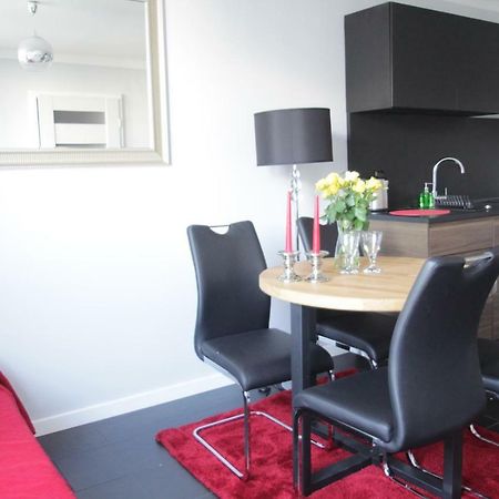 Fantastyczny Apartament Krolewska Varsó Kültér fotó